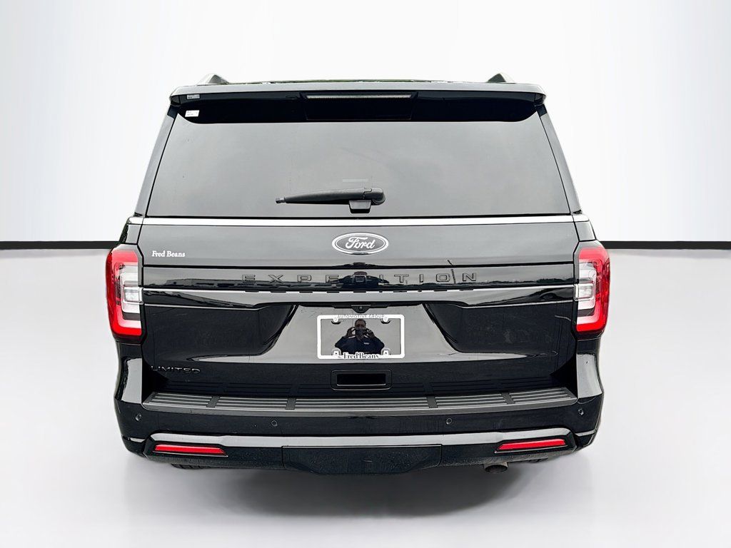 Used 2024 Ford Expedition Limited AWD/4WD image 8