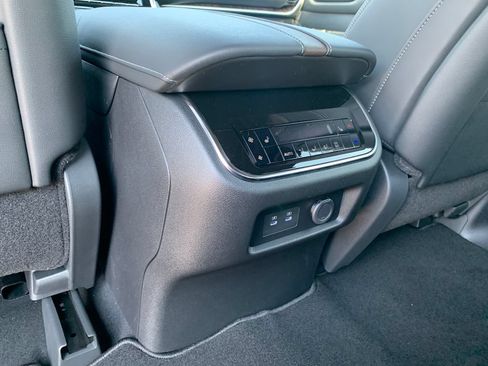 New 2026 Nissan Armada Platinum RWD image 31