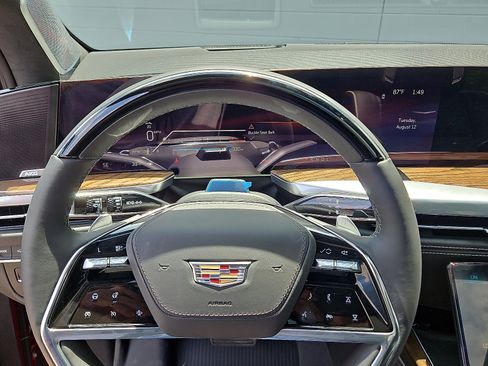 New 2025 Cadillac Escalade ESV Sport Platinum w/ LPO, ONYX Package image 8