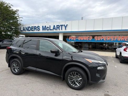 Used 2022 Nissan Rogue S FWD image 1