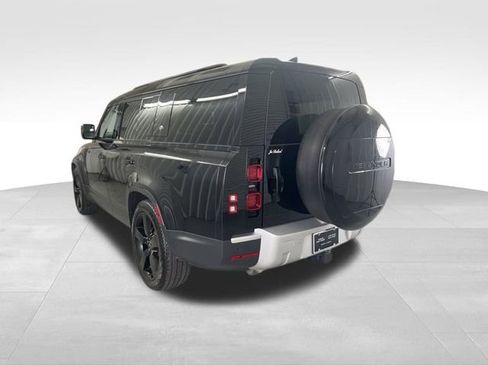 Used 2023 Land Rover Defender 130 S image 7