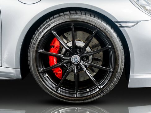 Used 2017 Porsche 911 Turbo S image 7