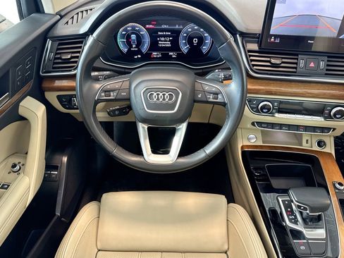 Used 2022 Audi Q5 e Premium Plus w/ Premium Plus Package image 21