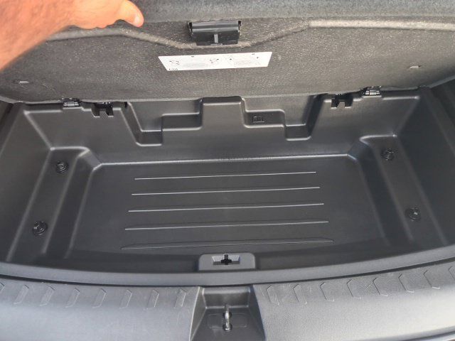 Used 2019 Chevrolet Traverse LT w/ LT Premium Package AWD/4WD image 13