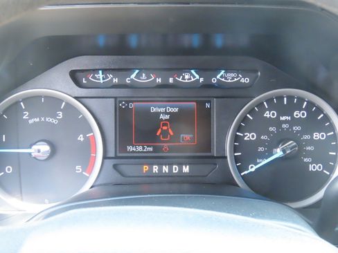 Used 2021 Ford F250 XLT w/ XLT Premium Package AWD/4WD image 28