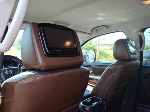 Used 2019 Nissan Titan Platinum Reserve w/ Platinum Utility Package AWD/4WD image 21