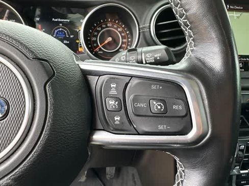 Certified 2021 Jeep Wrangler Unlimited Sahara AWD/4WD image 13