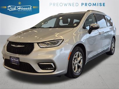 Used 2023 Chrysler Pacifica Limited