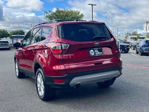 Used 2017 Ford Escape SE w/ Equipment Group 201A AWD/4WD image 11