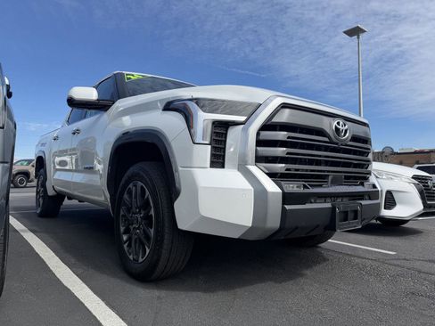 Used 2024 Toyota Tundra Limited AWD/4WD image 12