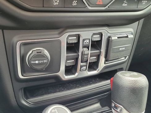 Used 2021 Jeep Wrangler Unlimited Sport w/ Sun And Sound Package AWD/4WD image 29