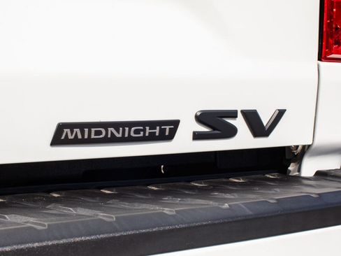 Used 2023 Nissan Titan SV w/ SV Convenience Package RWD image 11