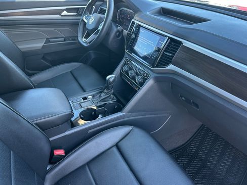 Used 2023 Volkswagen Atlas SE image 16