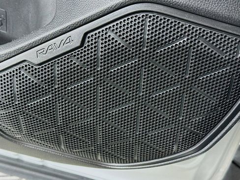 Certified 2025 Toyota RAV4 XLE image 19