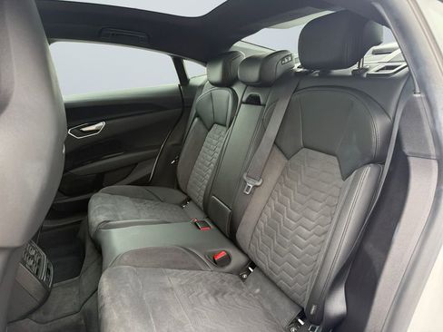 Used 2022 Audi e-tron GT Premium Plus w/ Performance Package image 13