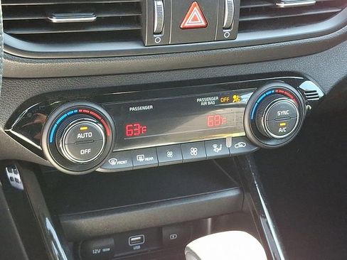 Used 2023 Kia Forte GT-Line image 16