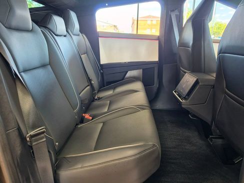 Used 2024 Tesla Cybertruck AWD Crew Cab image 27