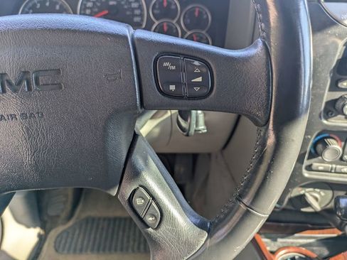 Used 2002 GMC Envoy SLT image 20