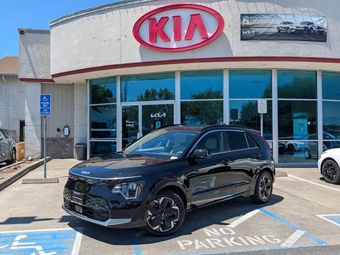 Used 2023 Kia Niro Wind FWD image 6