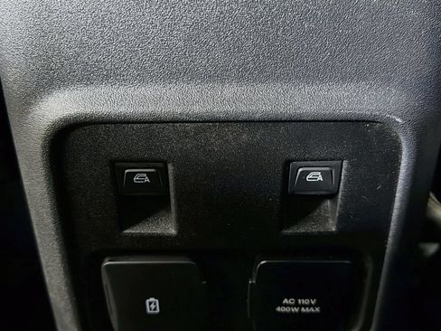 Used 2023 Ford Bronco Badlands w/ Sasquatch Package AWD/4WD image 21