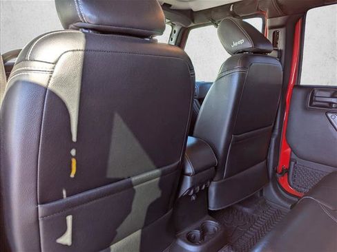Used 2017 Jeep Wrangler Freedom Edition image 22