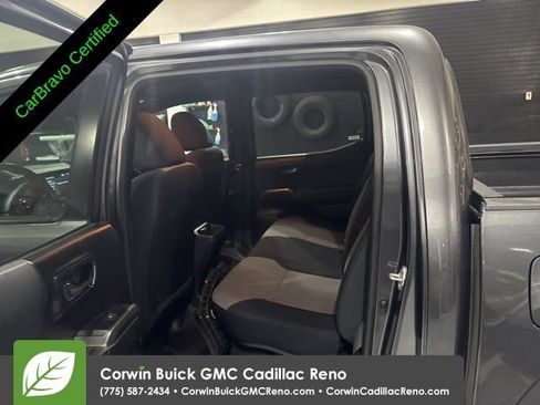 Used 2021 Toyota Tacoma TRD Off-Road w/ Technology Package AWD/4WD image 29