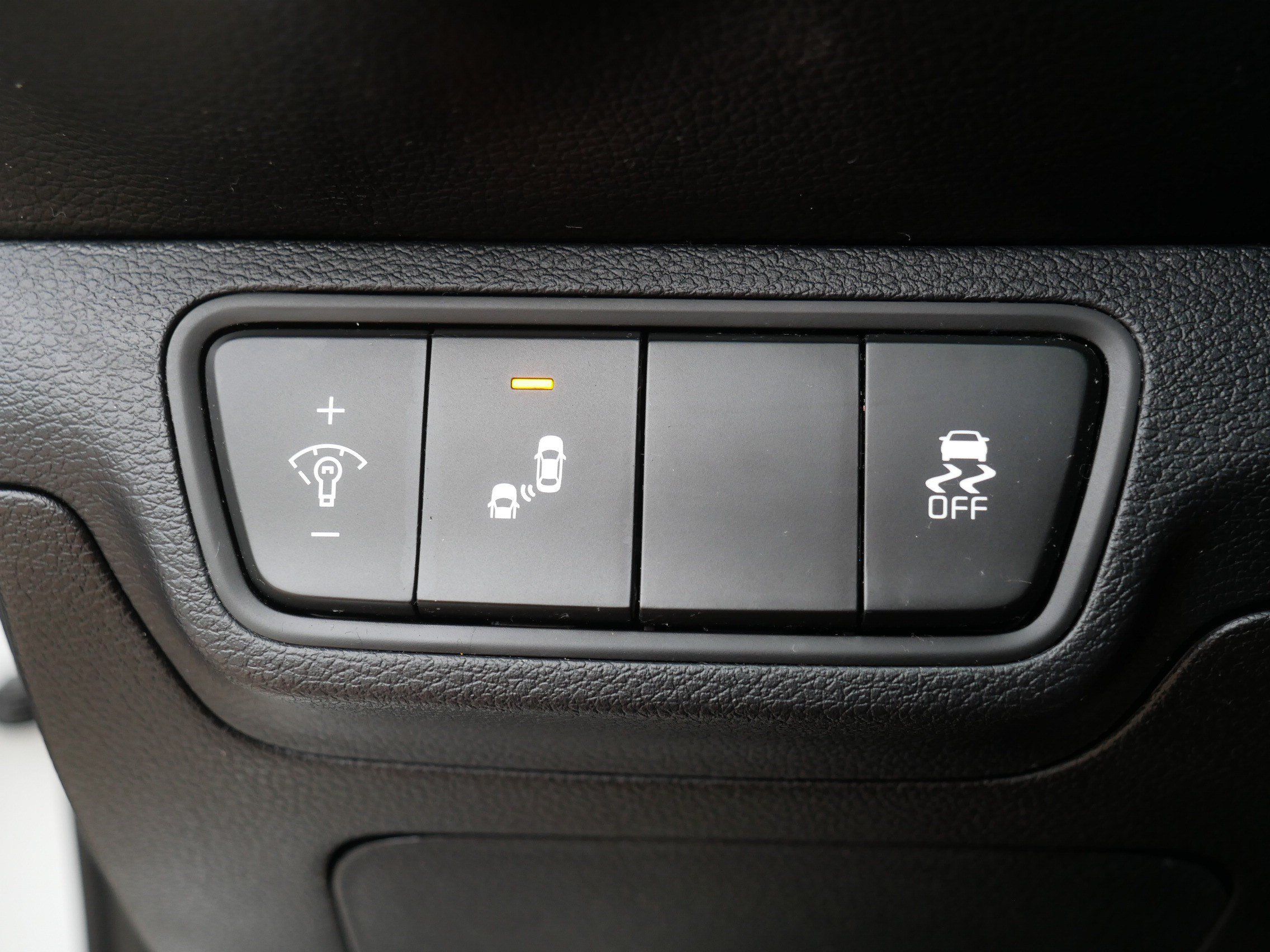 Certified 2023 Kia Forte LXS w/ LXS Technology Package FWD image 26