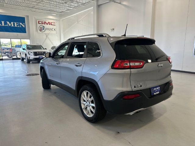 Used 2017 Jeep Cherokee Limited AWD/4WD image 7