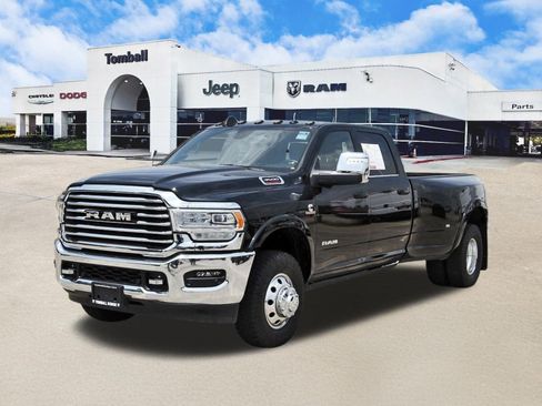 Used 2024 RAM 3500 Limited w/ Towing Technology Group AWD/4WD image 3