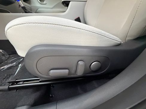 Used 2024 Hyundai Kona SEL AWD/4WD image 43
