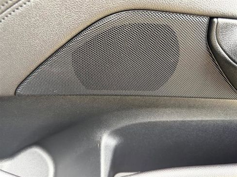 Used 2018 BMW 530i RWD image 32