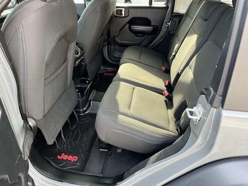Certified 2018 Jeep Wrangler Unlimited Sport S AWD/4WD image 30