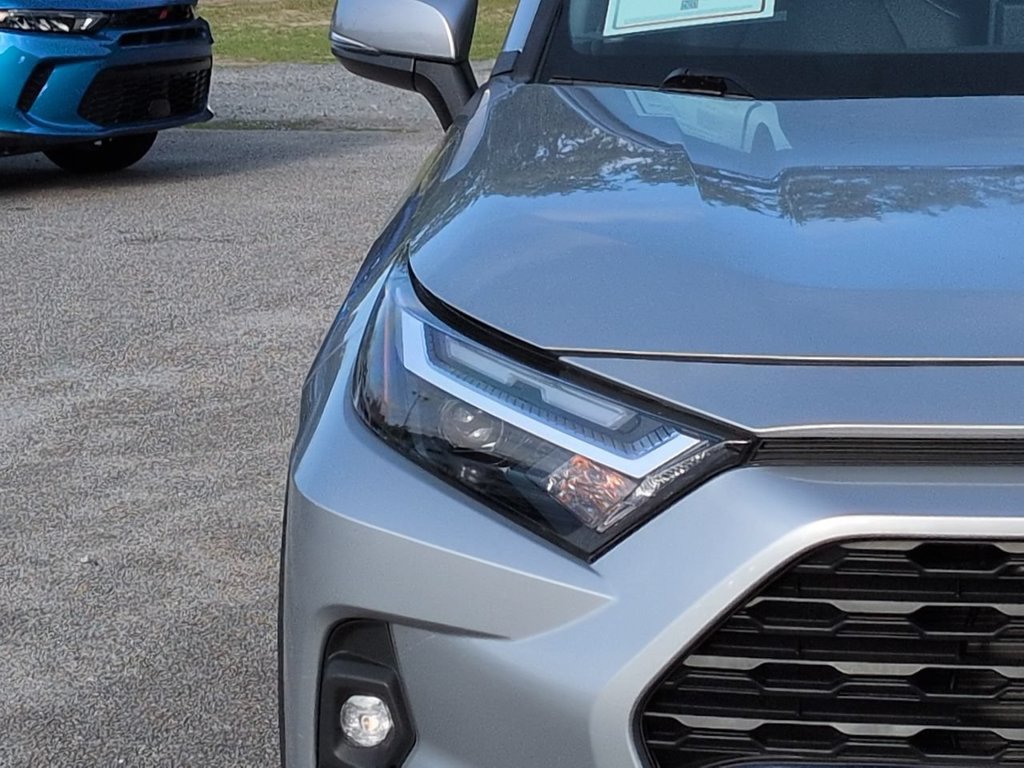 Used 2024 Toyota RAV4 XLE Premium FWD image 10