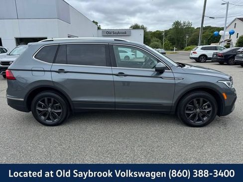 Certified 2024 Volkswagen Tiguan SE AWD/4WD image 4