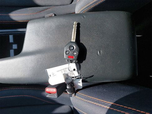 Used 2019 Subaru Crosstrek 2.0i Premium w/ Moonroof Package image 13