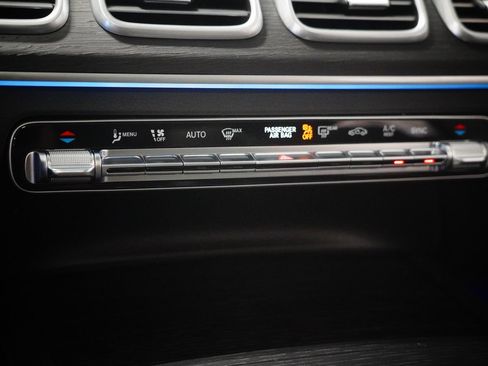 Used 2026 Mercedes-Benz GLS 450 4MATIC image 26