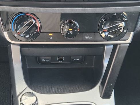 Used 2022 Kia Seltos LX image 15