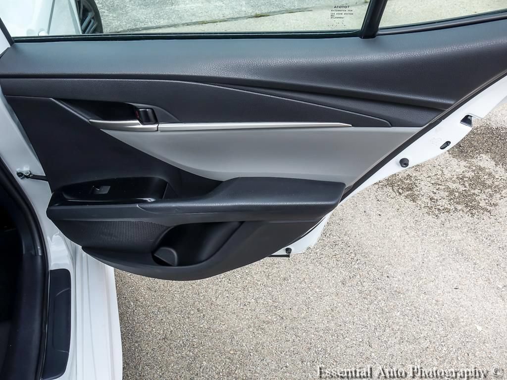 Used 2025 Toyota Camry SE FWD image 23