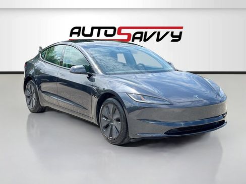 Used 2025 Tesla Model 3 Long Range RWD image 1