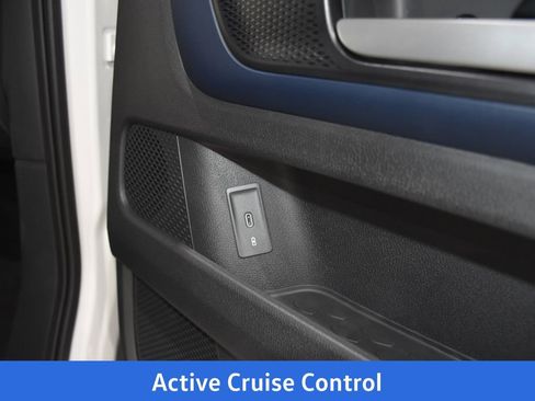 New 2025 Volkswagen ID. Buzz Pro S image 23