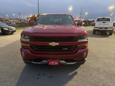 Used 2018 Chevrolet Silverado 1500 LT w/ Texas Edition image 7