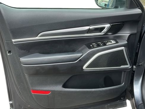 Used 2020 Kia Telluride LX image 9