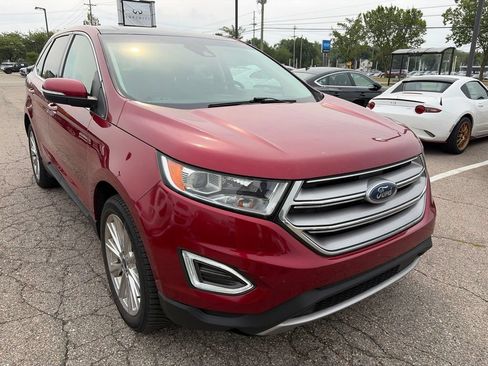 Used 2018 Ford Edge Titanium w/ Equipment Group 301A AWD/4WD image 3