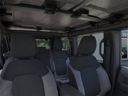 New 2025 Ford Bronco 4-Door image 12