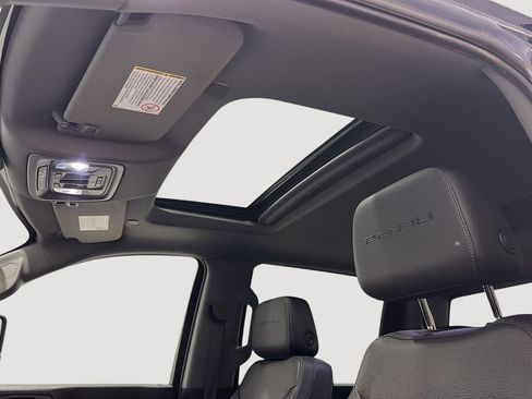 Used 2020 GMC Sierra 2500 Denali w/ Denali Ultimate Package image 22