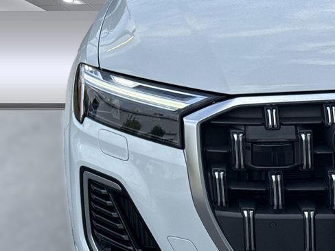 New 2025 Audi Q7 3.0T Premium Plus AWD/4WD image 10