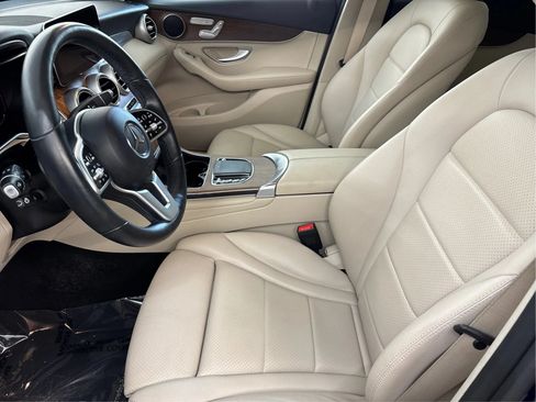 Used 2022 Mercedes-Benz GLC 300 4MATIC image 13