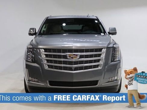 Used 2020 Cadillac Escalade Luxury w/ LPO, Radiant Package AWD/4WD image 2