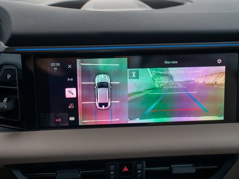 New 2025 Porsche Macan 4S Electric image 17