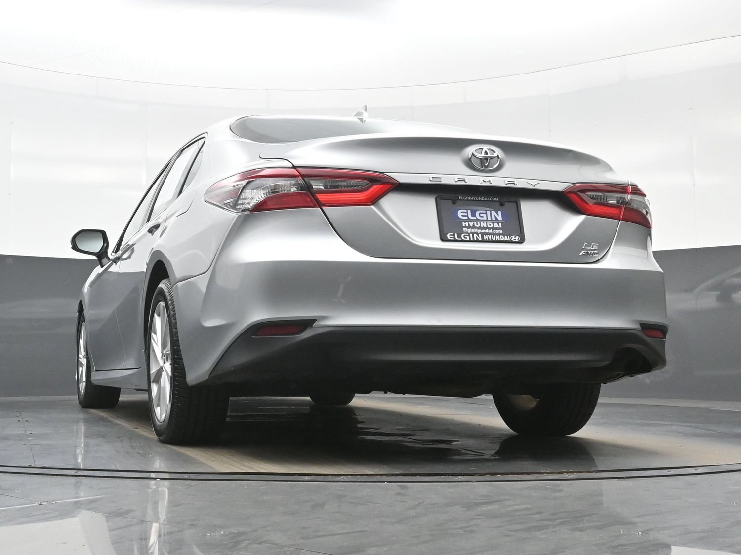 Used 2022 Toyota Camry LE AWD/4WD image 28